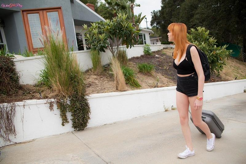 Ruiva e morena se chupando gostoso