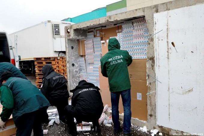apreensao de cigarros na russia 8