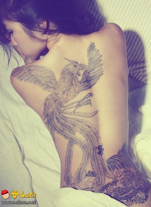 as mais lindas e sexy garotas tatuadas (15)