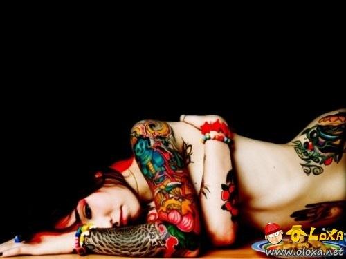 as mais lindas e sexy garotas tatuadas (2)