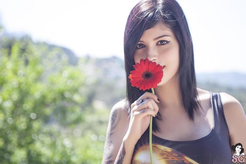 Bamphie Suicide Girls morena gostosa peladinha