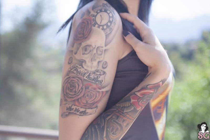 Morena gostosa peladinha bem ninfeta delicia 