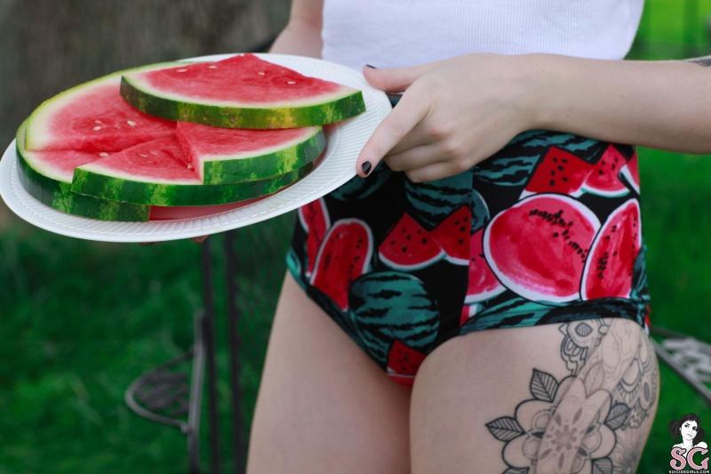 Loirinha gostosa peladinha buceta depilada seios lindos