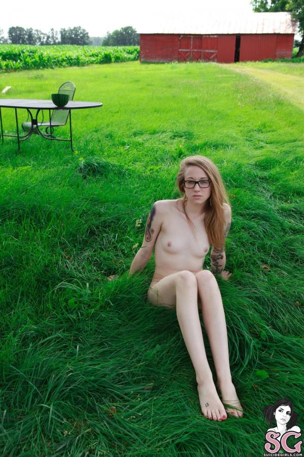 Loirinha gostosa peladinha buceta depilada seios lindos