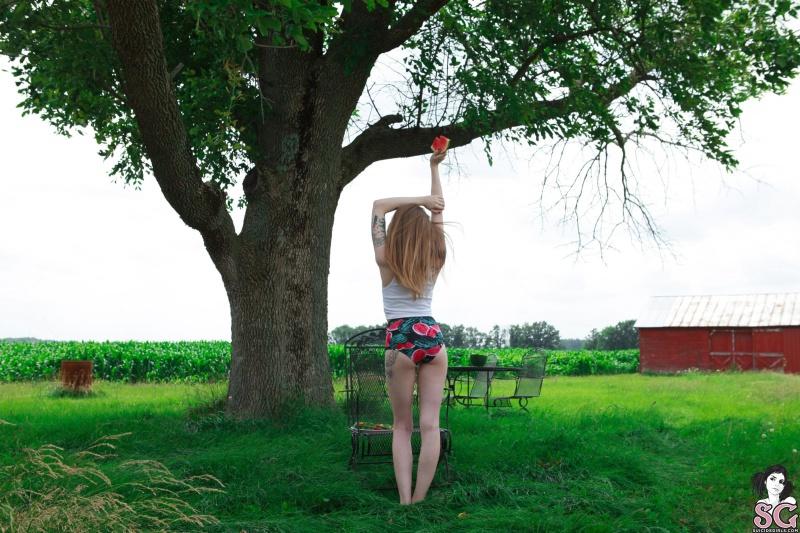 Loirinha gostosa peladinha buceta depilada seios lindos