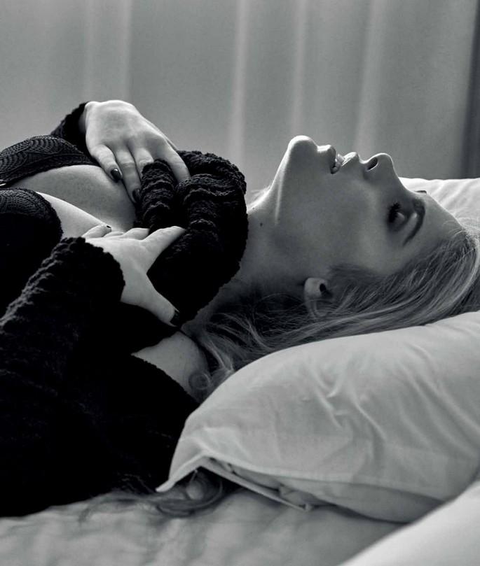 barbara evans nua (13)