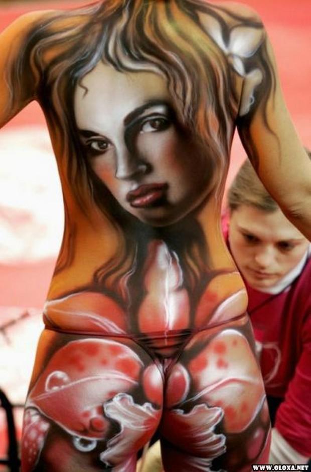 belas pinturas corporais em mulheres 7