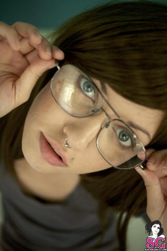 Bettejean Suicide Girls morena gostosa pelada sem roupa