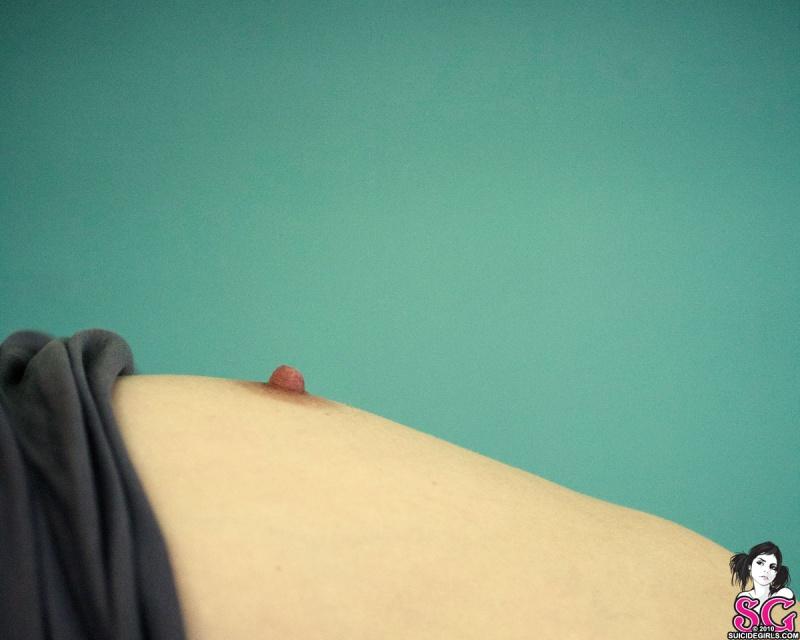 Morena gostosa pelada sem roupa