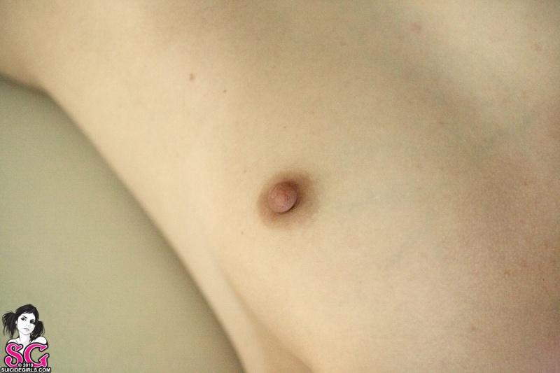 Morena gostosa pelada sem roupa