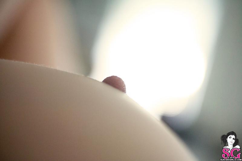 Morena gostosa pelada sem roupa