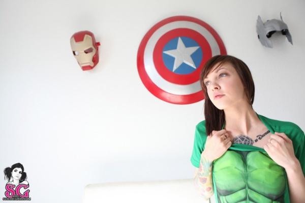 Bettlejean Marvel Suicide Girls morena nerd gostosa peladinha