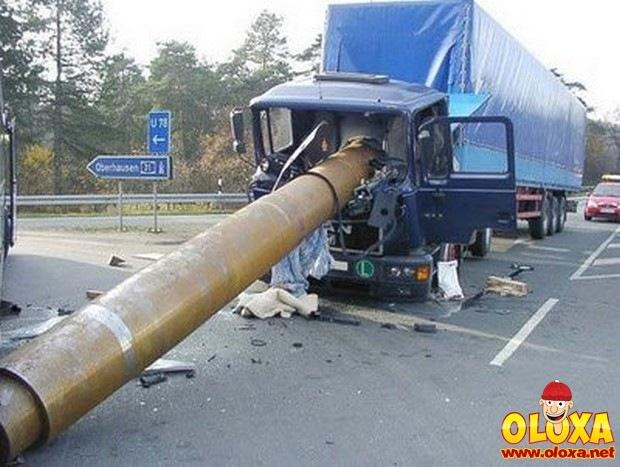 big_truck_accident_08