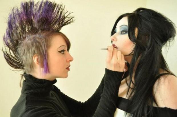 bizarre make up 04