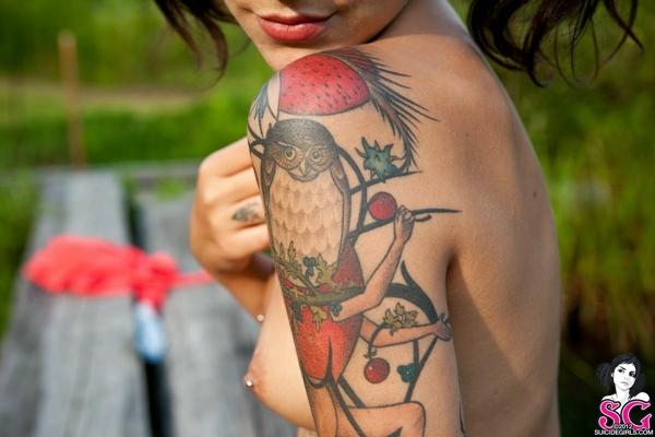 Morena oriental com bucetinha delícionsa