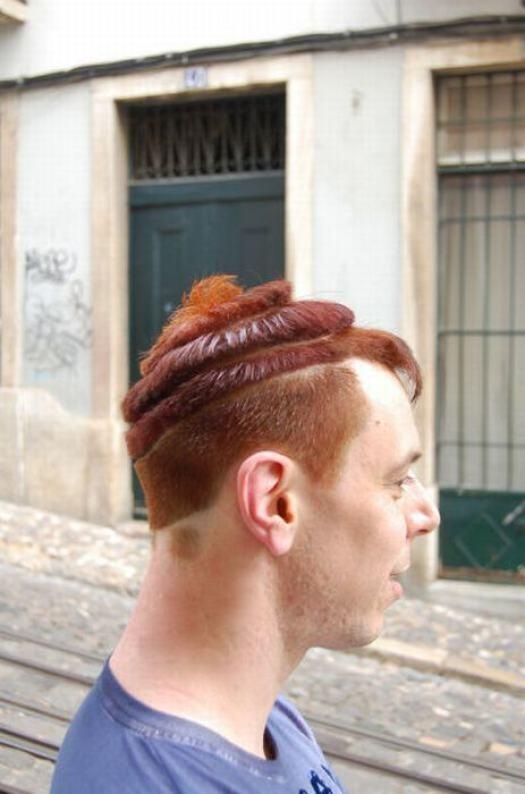 O cabeleireiro pirou. E o cliente deixou.