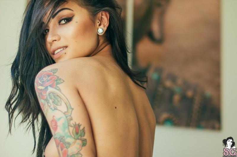 Morena malhada da bunda perfeita