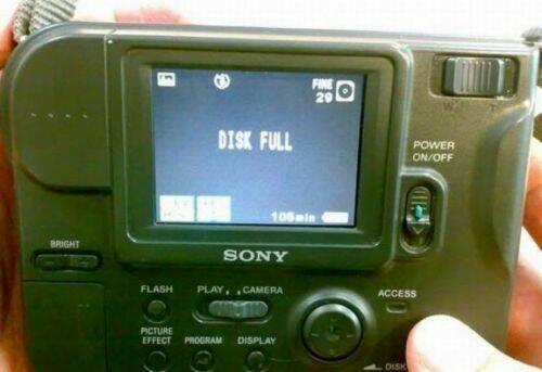 camera digital antiga de disquete 3