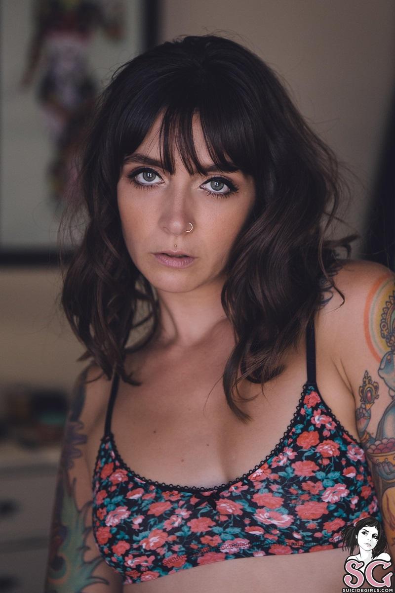 Catrina Suicide Girls morenaça tatuada rabuda e gostosa pelada 13 Catrina Suicide Girls morenaça tatuada rabuda e gostosa pelada