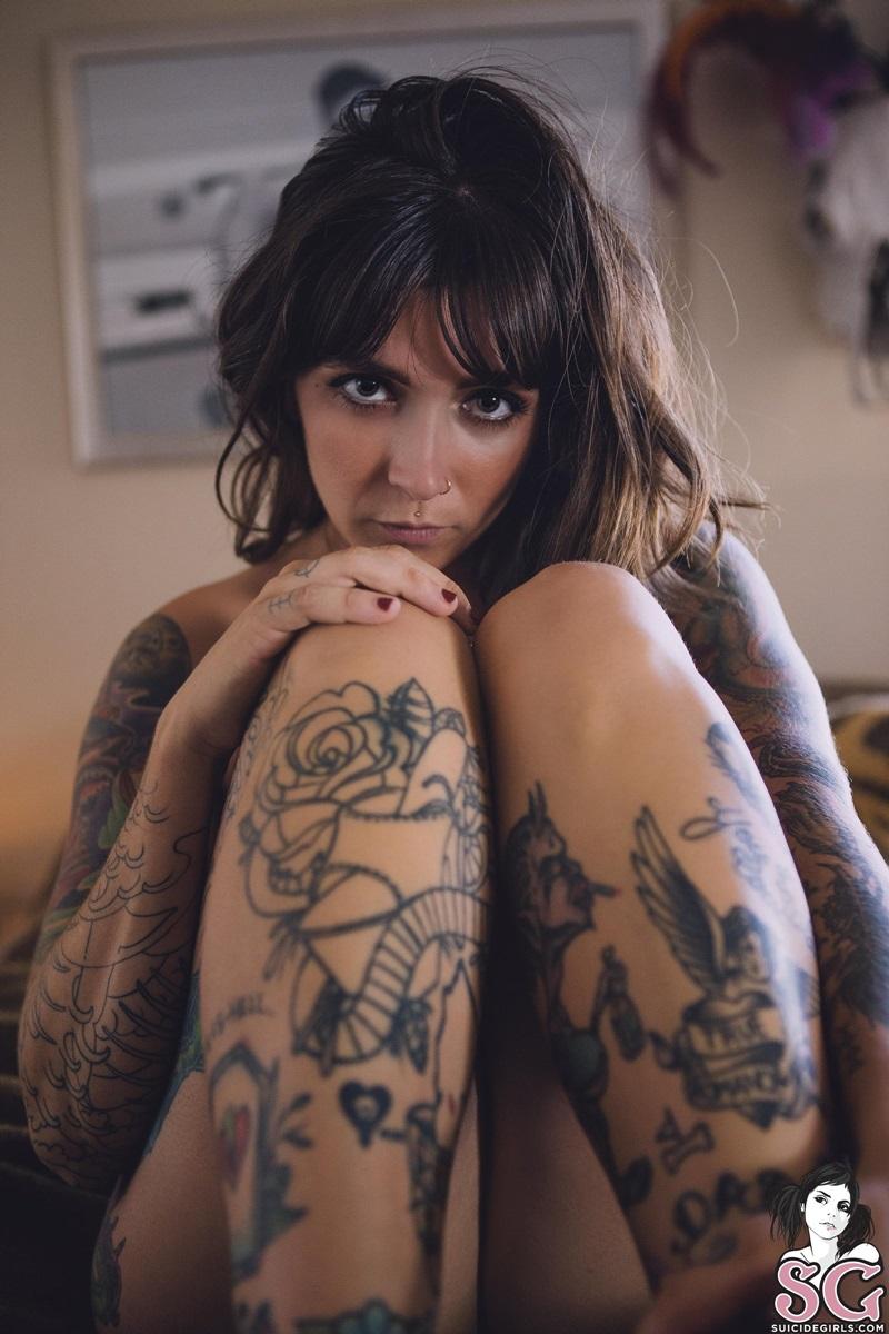 Catrina Suicide Girls morenaça tatuada rabuda e gostosa pelada 45 Morenaça tatuada rabuda e gostosa pelada