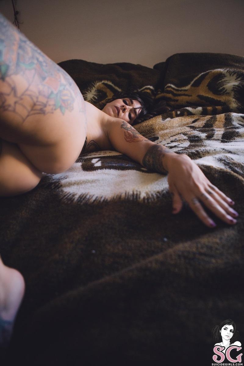 Catrina Suicide Girls morenaça tatuada rabuda e gostosa pelada 48 Morenaça tatuada rabuda e gostosa pelada