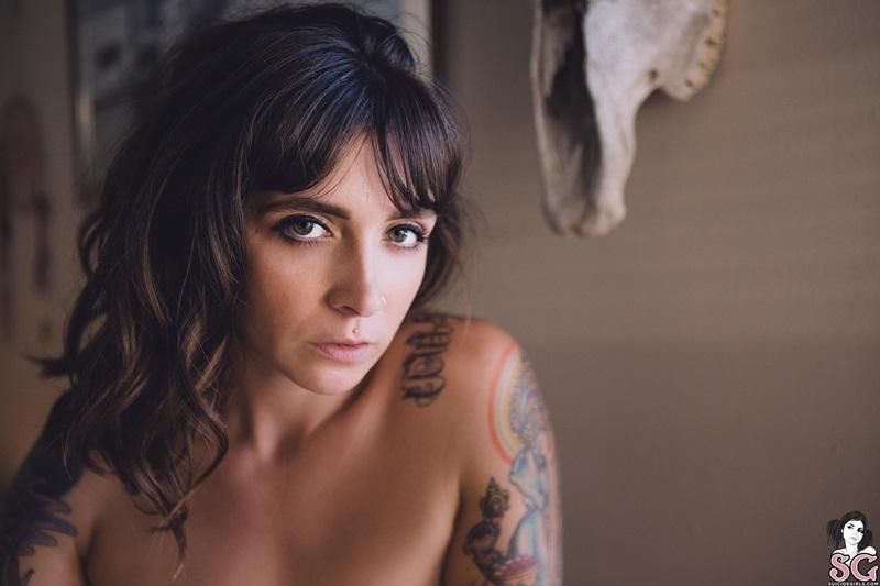 Catrina Suicide Girls morenaça tatuada rabuda e gostosa pelada 60 Morenaça tatuada rabuda e gostosa pelada