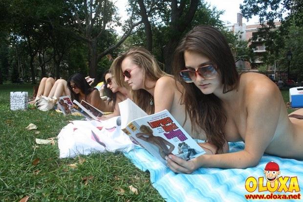 clube da leitura de topless (5)