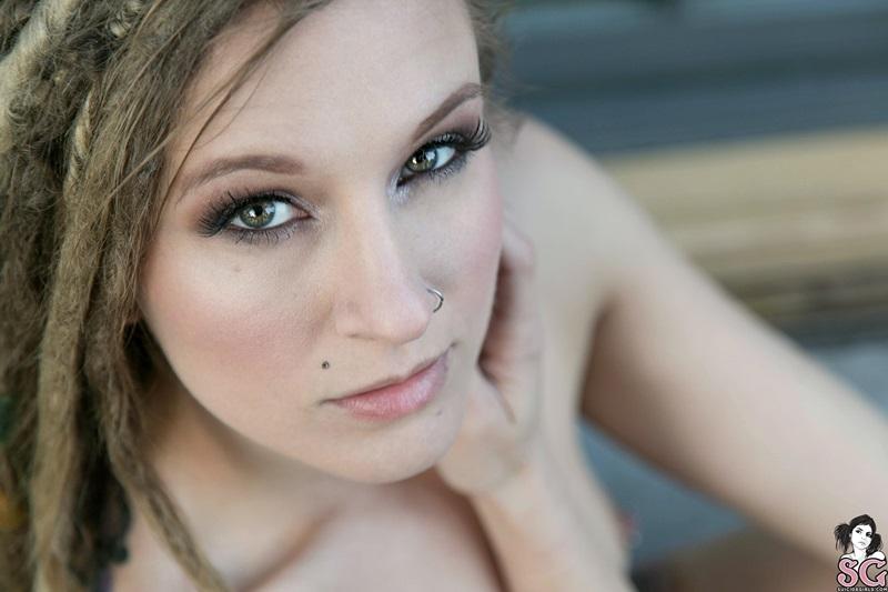 Damsel Dixons Suicide Girls loira, tatuada e muito gostosa 14 Damsel Dixons Suicide Girls loira tatuada rasta gostosa pra caralho mostrando buceta