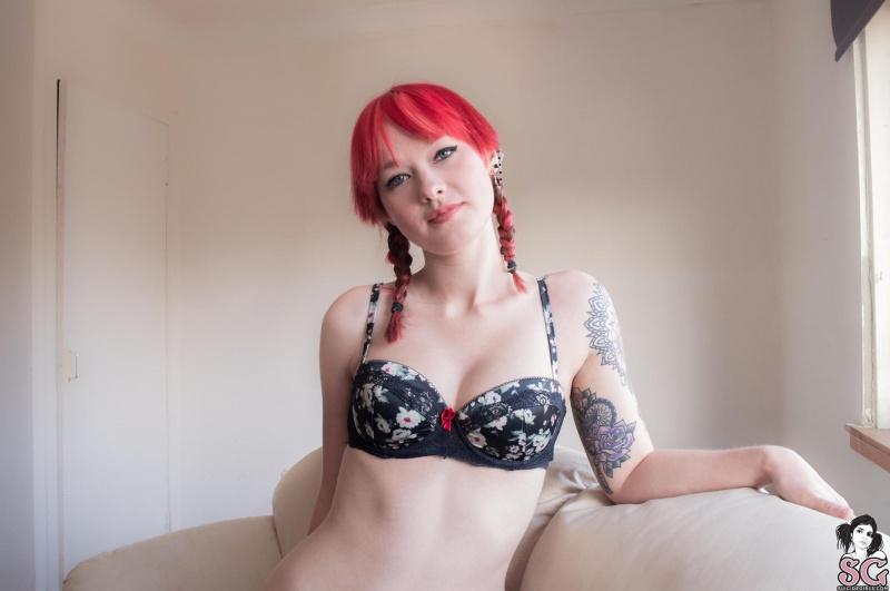 Dicentra Suicide Girls branquelinha muito gostosa 18 Branquelinha ninfeta muito gostosa