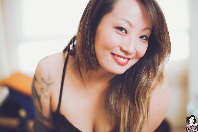 Japa gostosa da buceta depilada nua