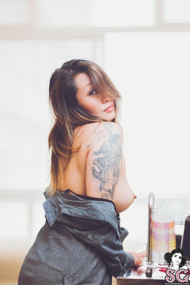 Japa gostosa da buceta depilada nua