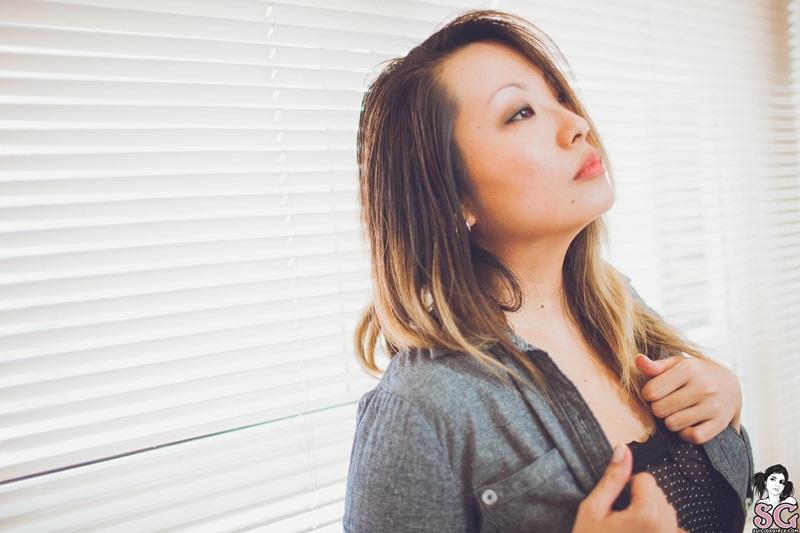 Japa gostosa da buceta depilada nua