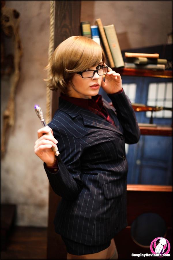 Cosplay nerg moreninha gostosa nua