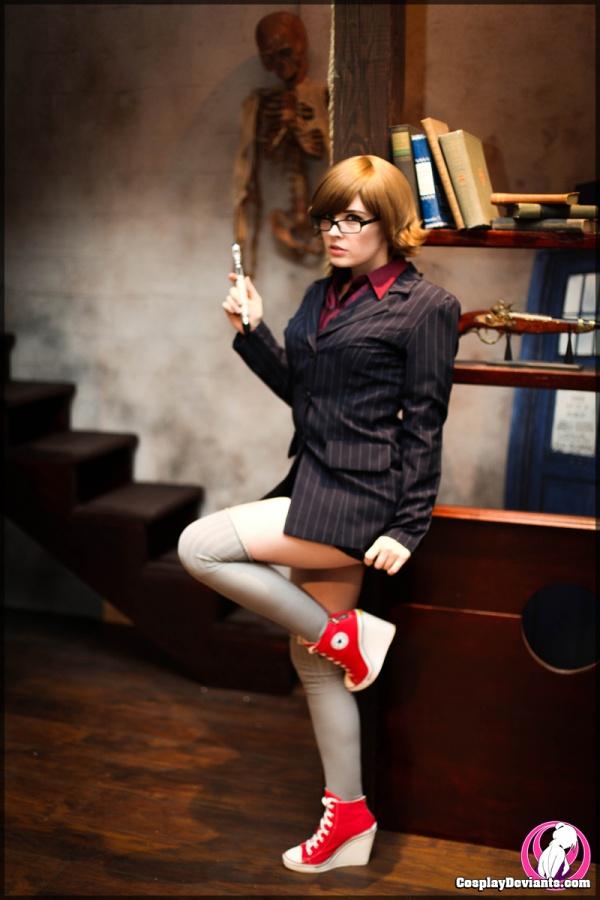 Cosplay nerg moreninha gostosa nua