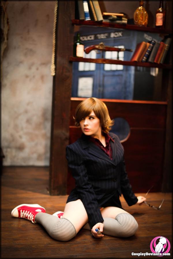 Cosplay nerg moreninha gostosa nua