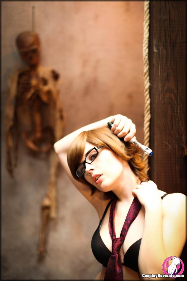 Cosplay nerg moreninha gostosa nua