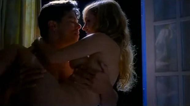 Professora Helena (Rosanne Mulholland) já fez filme pornô 19 Falsa Loura - Rosanne Mulholland pelada