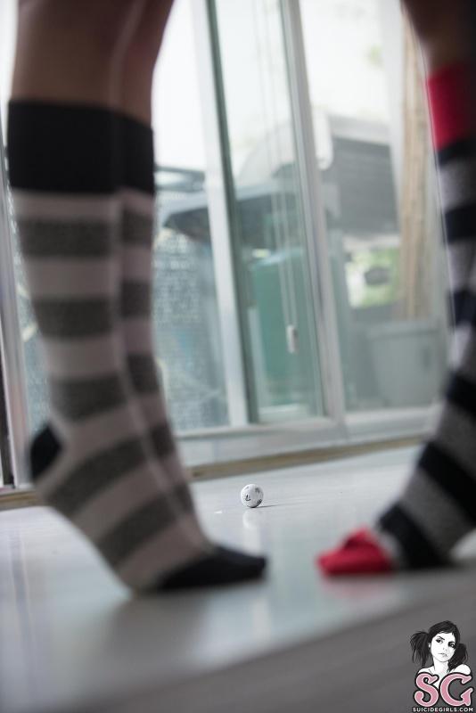 Duas morenas gostosas se pegando 