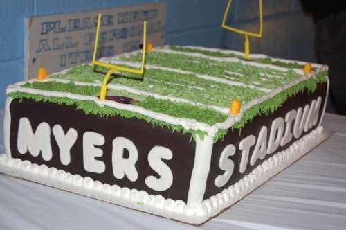 food-football-stadiums-10