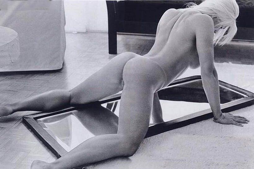 Fotos Playboy Joana Prado Feiticeira Abril 2002