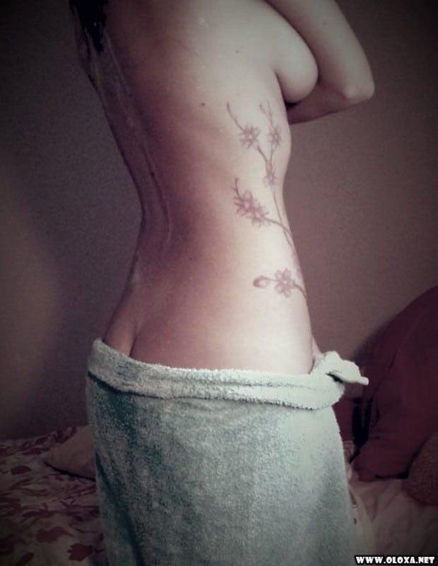 garotas saindo do banho 8