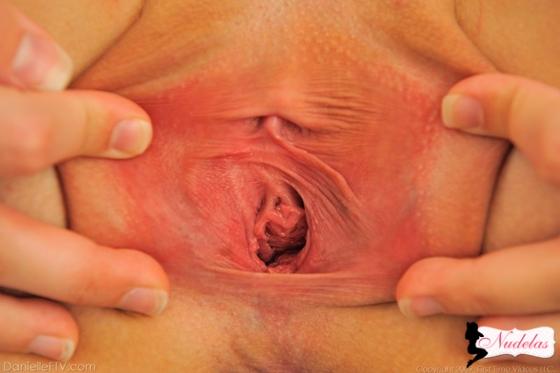 Cabelo azul deixa essa gata muito sexy 