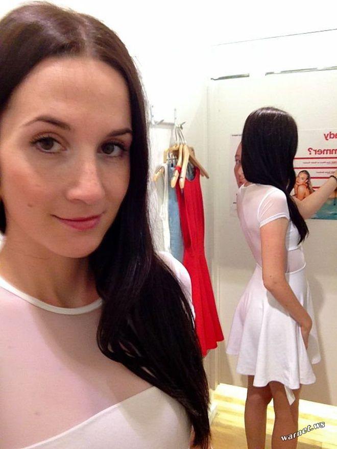 gostosas com vestidos transparentes decotados 17