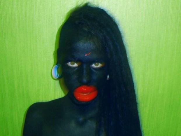 kristina rei labios tatuagem 15