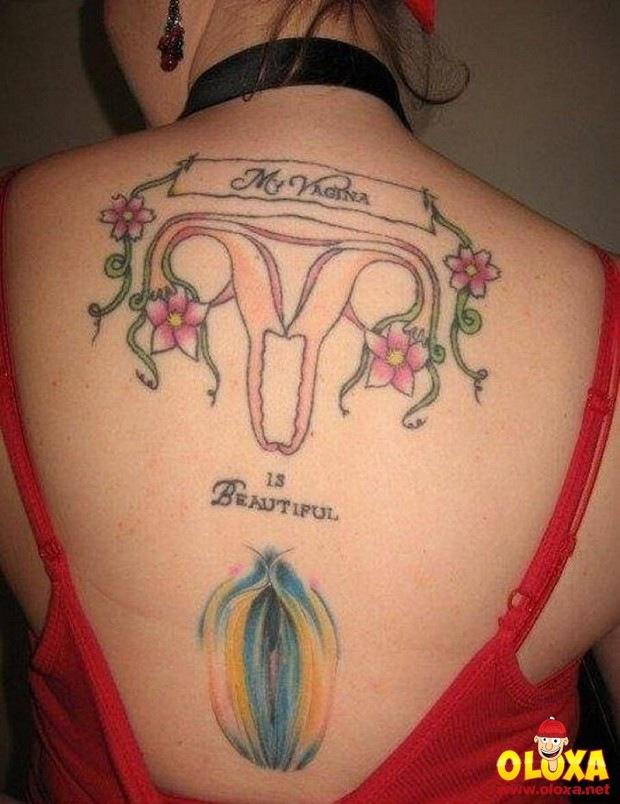 Autoestima nível: desenhei meu útero nas costas.