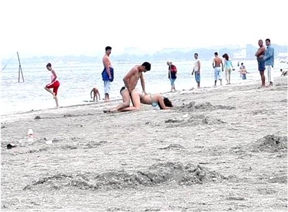 fazendo sexo em público