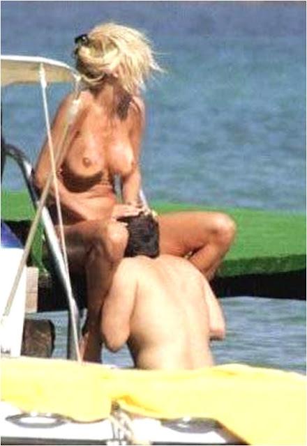 fazendo sexo em público