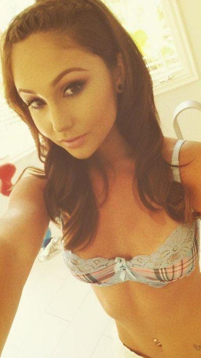 Estrelas Pornô na Vida Real – Sim, Elas Também Usam Roupa 35 oloxa-2