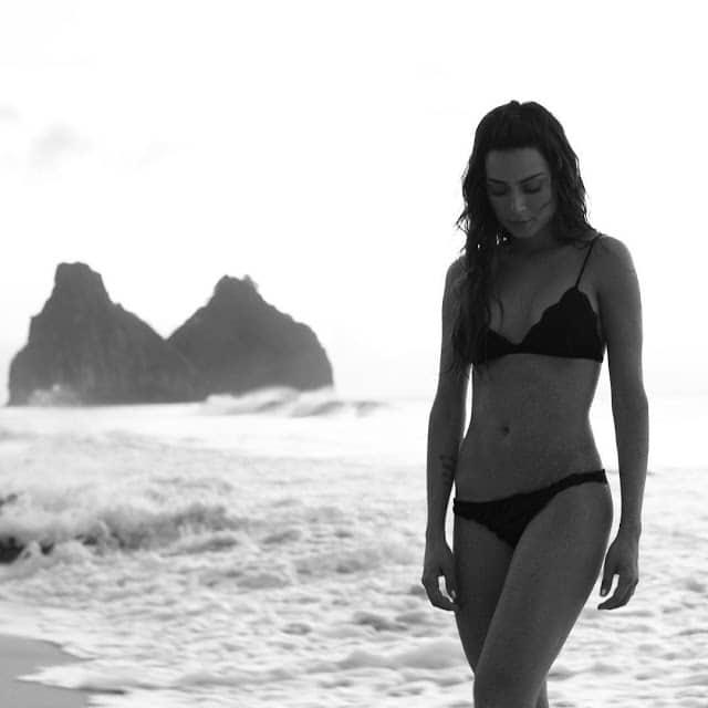 oloxa Thaila Ayala 2