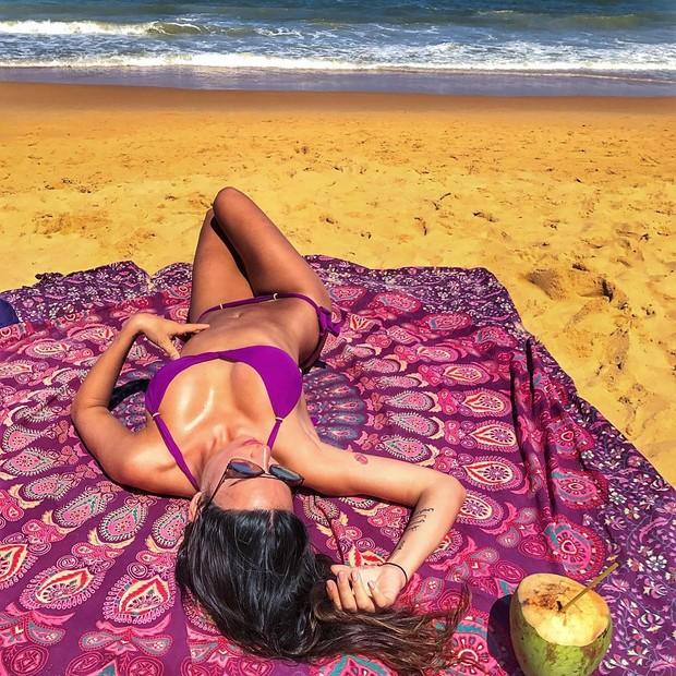 oloxa Thaila Ayala 9